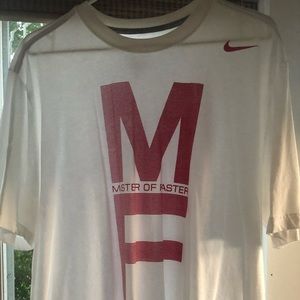 XL men’s Nike shirt
